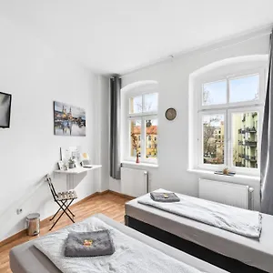 https://home2stay-apartmenthaus.dresdenhotels.net